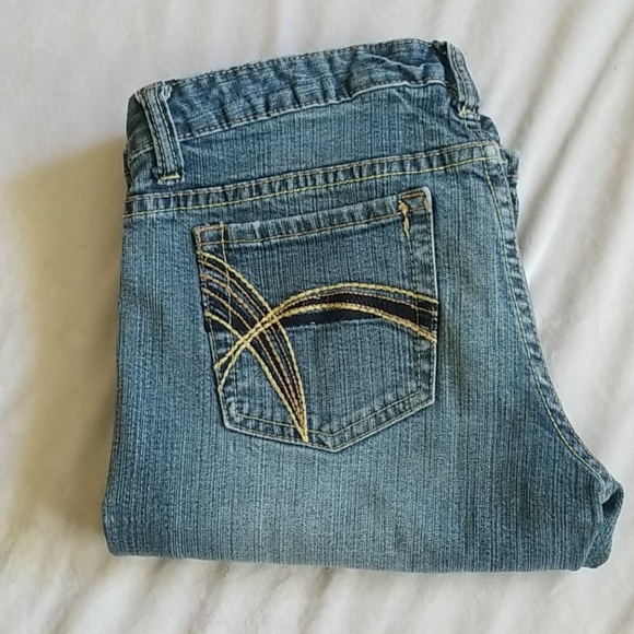 Jeans - Picture 2 of 4